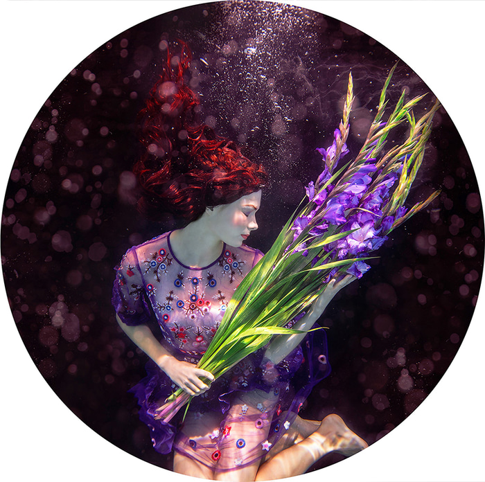 The Globe by Beth Mitchell | Lethbridge Gallery